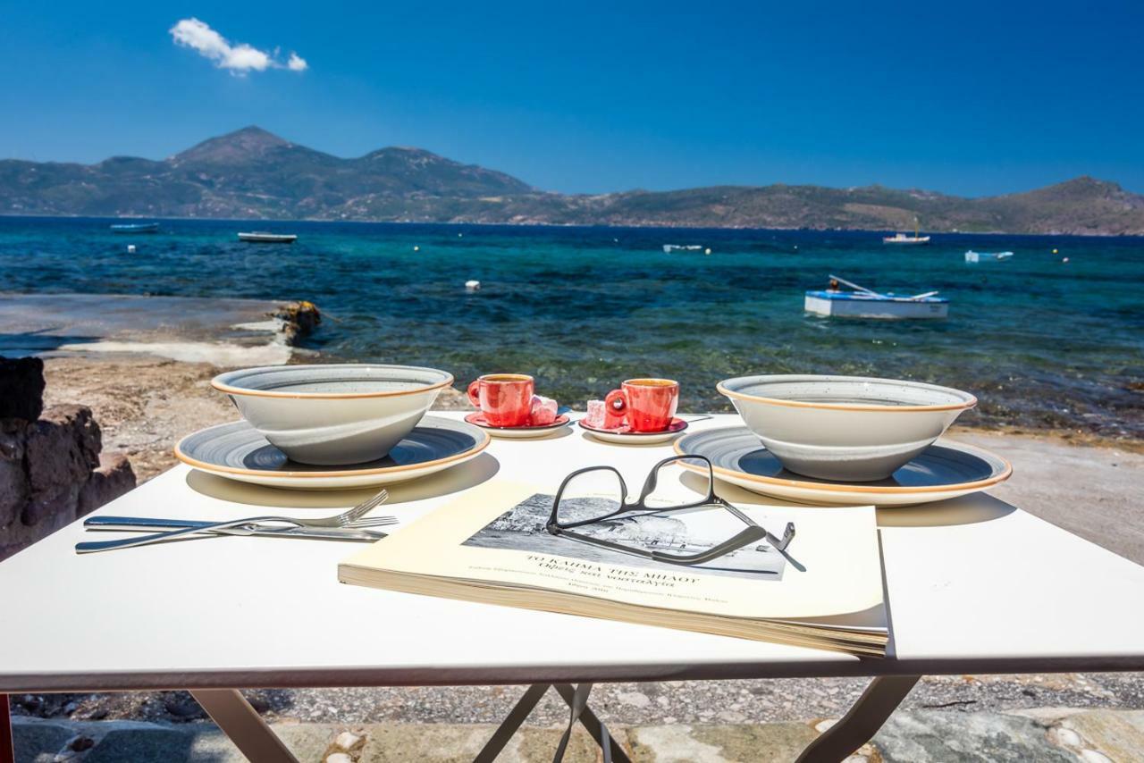 Villa Neosikos Amazing Beach House In Milos Island à Klima  Extérieur photo