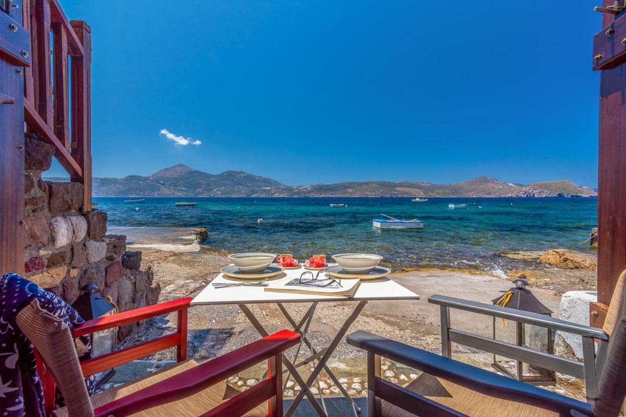Villa Neosikos Amazing Beach House In Milos Island à Klima  Extérieur photo